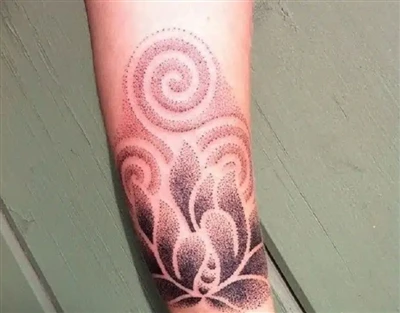 Wat is een pointillisme-tatoeage?