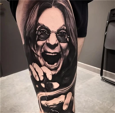 Begrijp je haar uitdrukking voor deze tatoeage