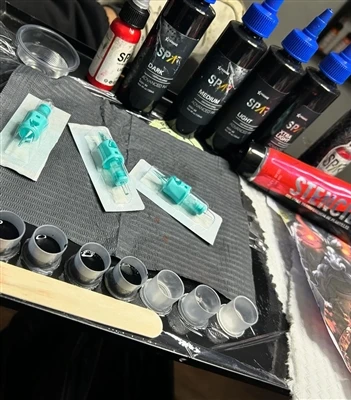 De fusie van kunst en handel over tatoeages